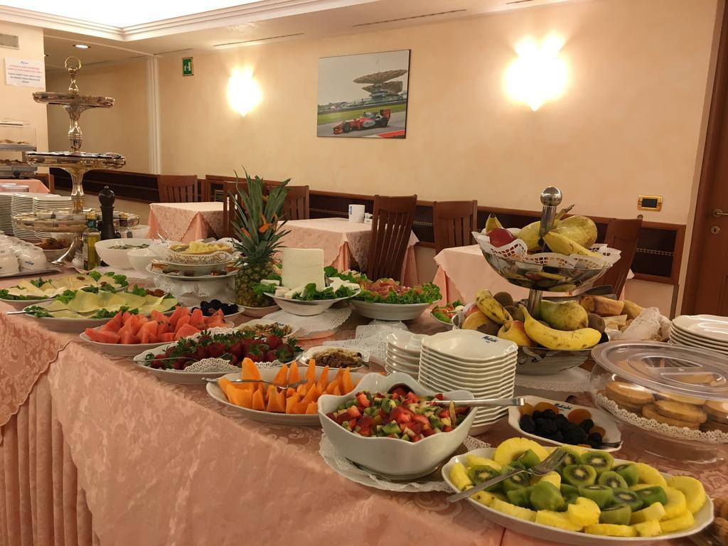 Hotel Mokinba Montebianco Milano